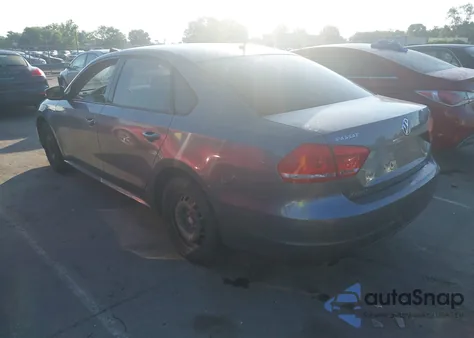 2014 Volkswagen Passat 1.8T S из США, поврежденный, VIN 1VWAT7A36EC052846